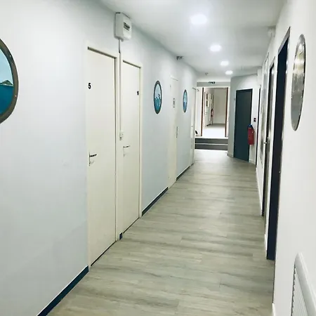 Au Valery Hotel Sète