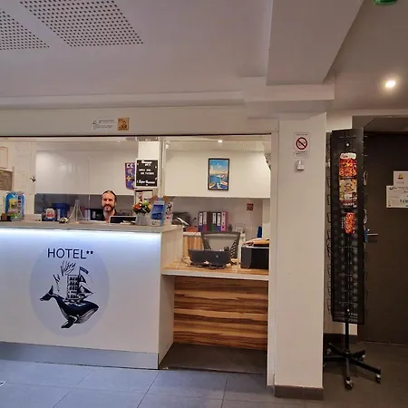 Au Valery Hotel 2*