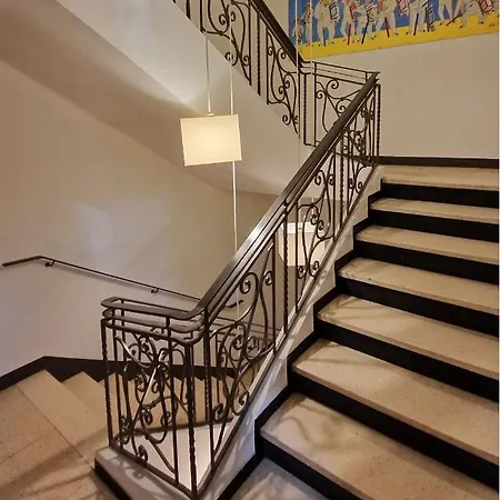 Au Valéry 2* Sète