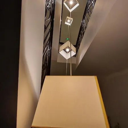 Au Valery מלון Sète