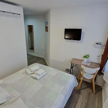 Au Valéry Hotel 2*