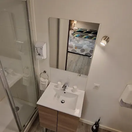 Hotell Au Valery Sète
