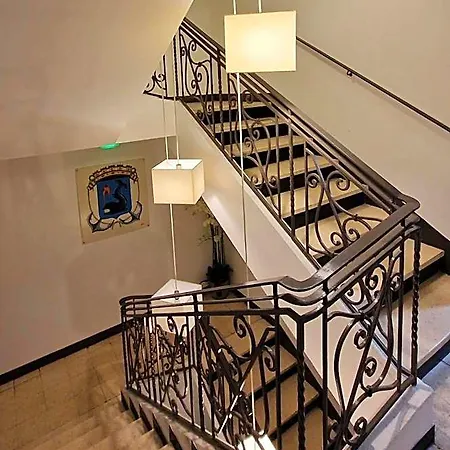 Hotel Au Valery 2*