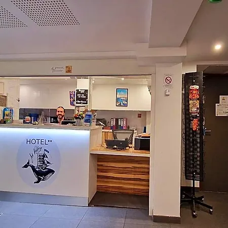 Au Valéry Hotel