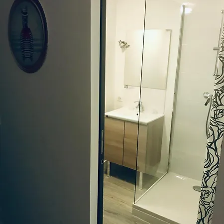 Au Valery Hotel Sète