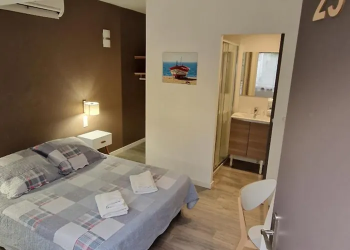 Au Valery Ξενοδοχείο 2*